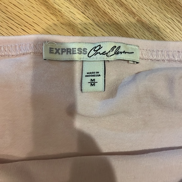 Express Top - Picture 3 of 3